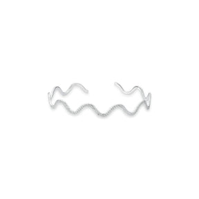 Pulsera de plata ajustable con detalle ondulado