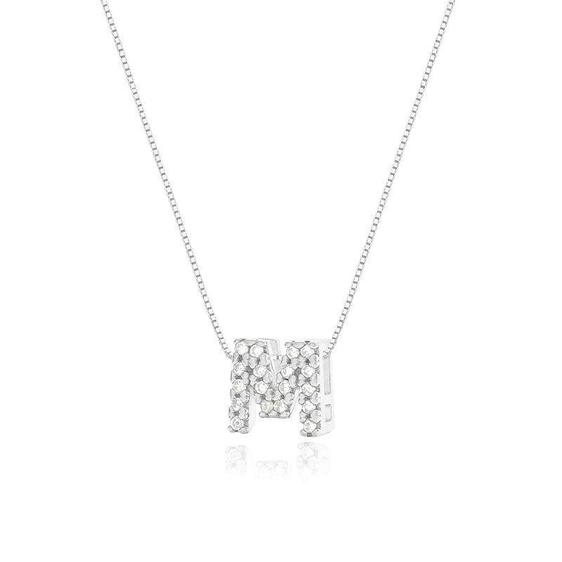 Collar de plata con letra inicial, adornado con circonitas, 45cm.