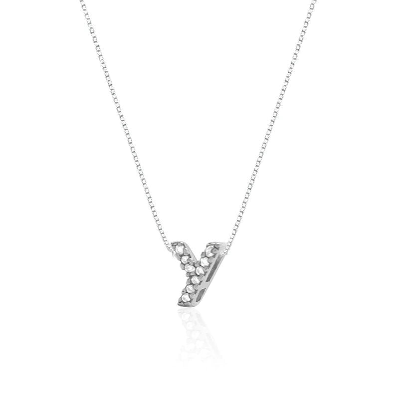 Collar de plata con letra inicial, adornado con circonitas, 45cm.