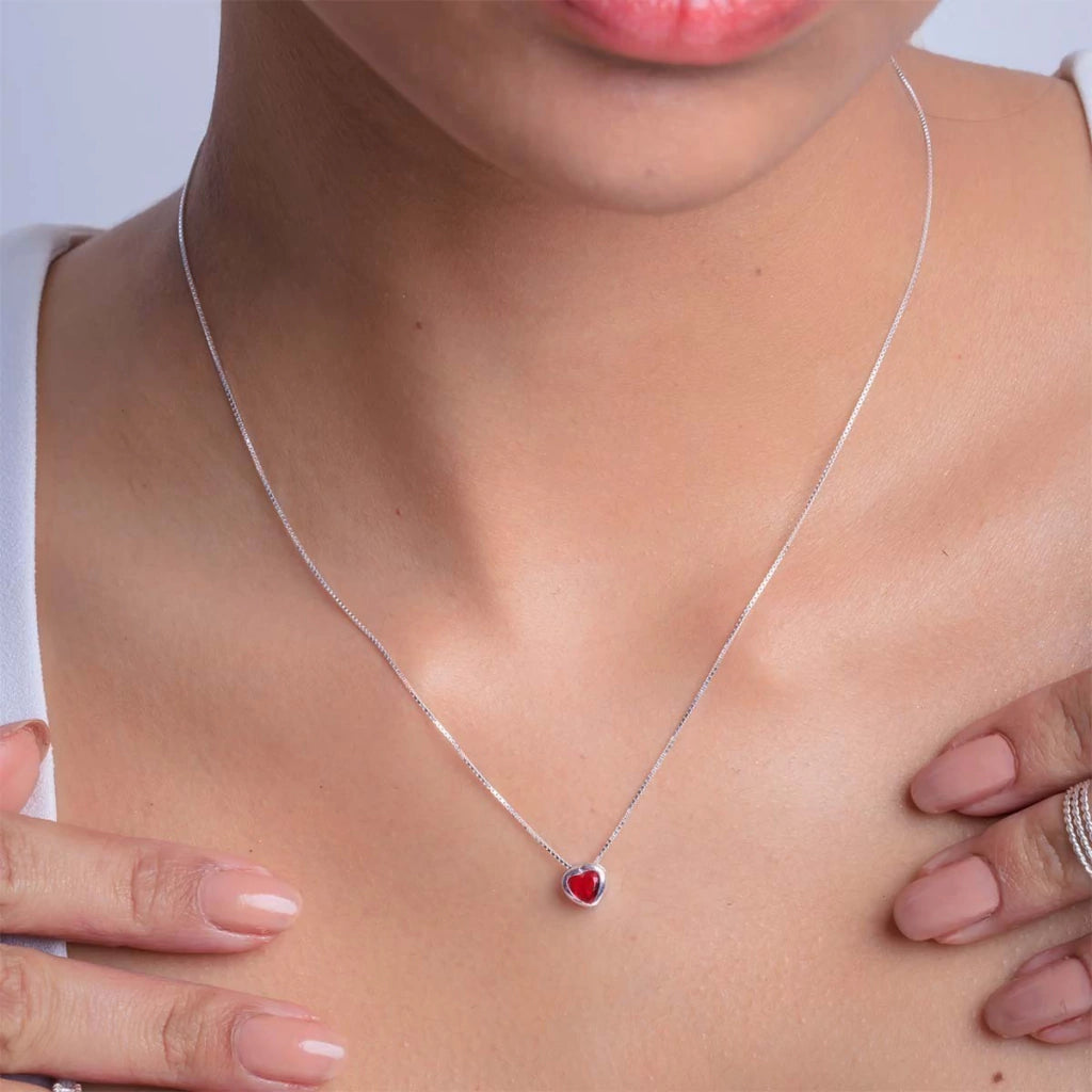 Collar de corazón de plata con punto de luz, 45 cm